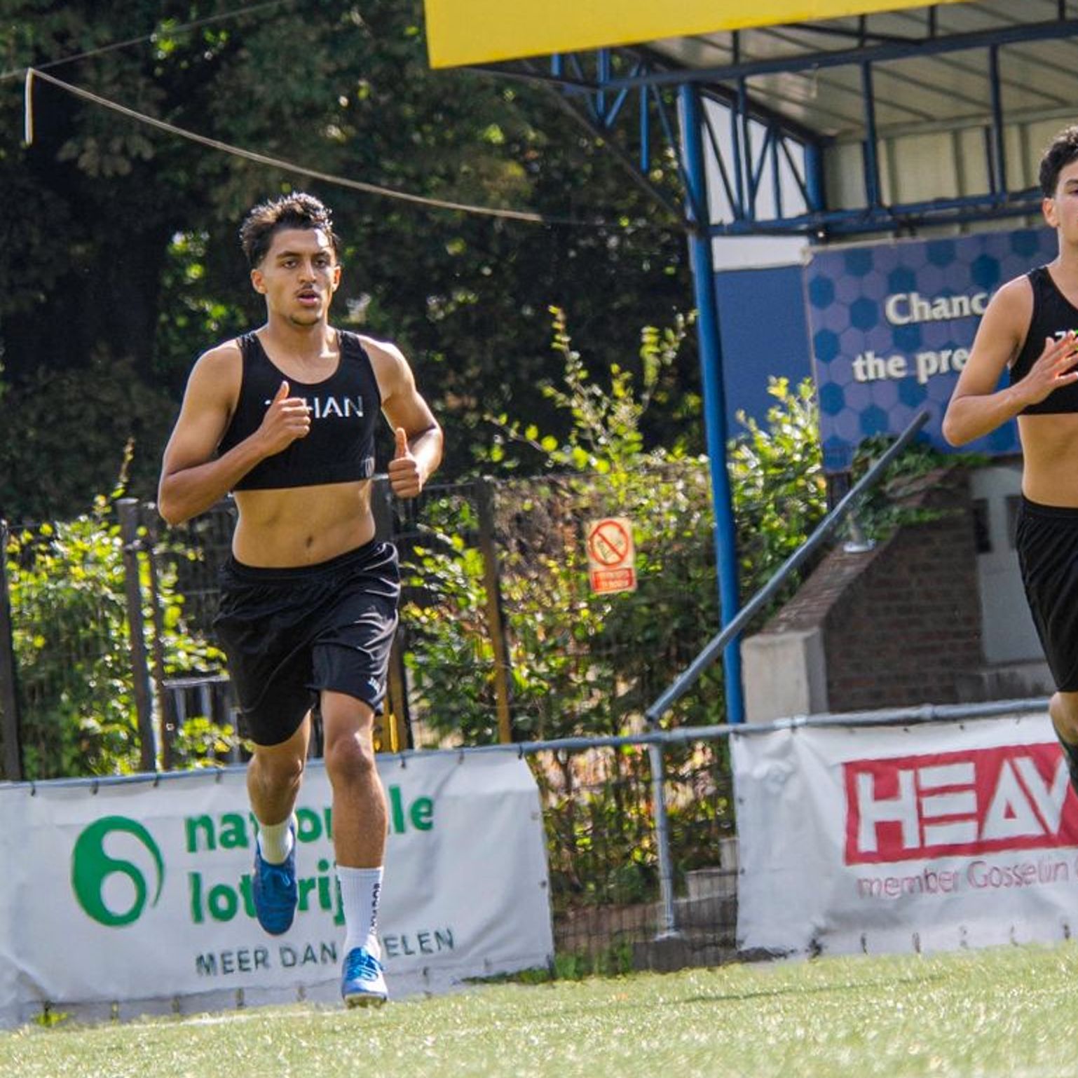 2 individual players running