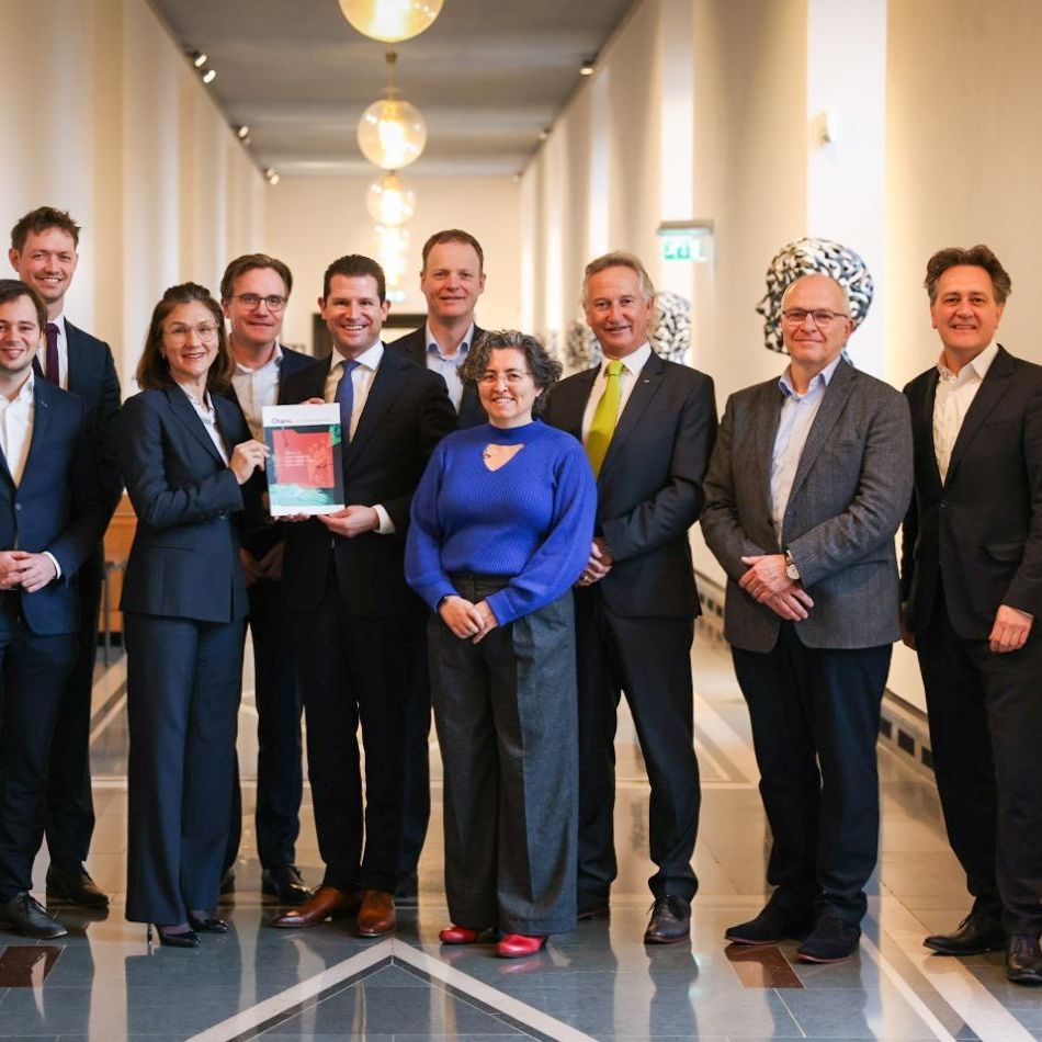 foto_overhandigen_chipnl_plan.jpg__1920x1080_q90_ALIAS-full_width_HIGH_RESOLUTION_subsampling-2